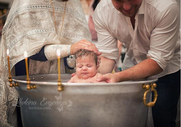 крещение, крещение ребенка, крестные, крыжма для крещения, крыжма, обряд крещения