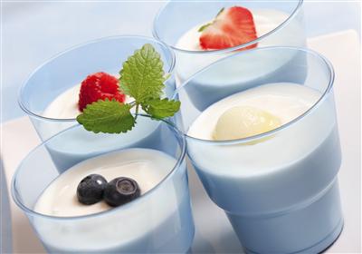 Натуральный йогурт (фото: ЦФА Бурда)