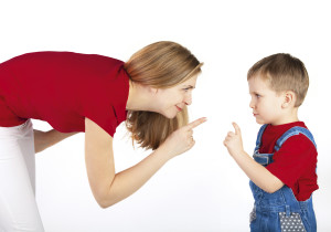 Мама наказывает ребенка  (фото: Thinkstockphotos/fotobank.ua)