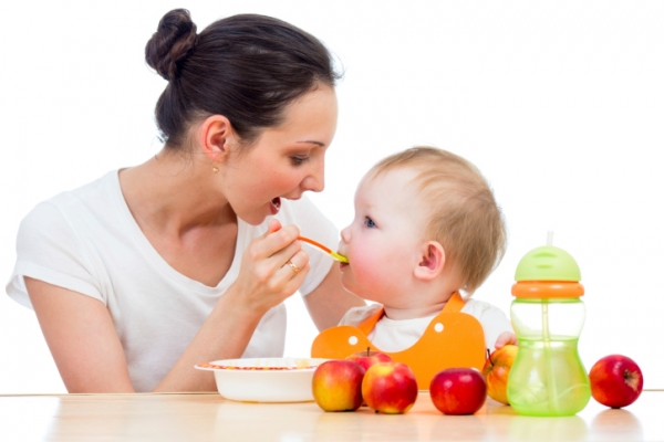 питание детей,польза молока,молочная каша,Комаровский о молоке - moirebenok.ua