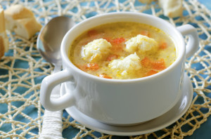 Суп с фрикадельками (фото: Thinkstockphotos/fotobank.ua)