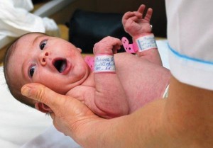 Новорожденный малыш (фото: Thinkstockphotos/fotobank.ua)