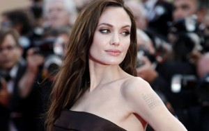 Анджелина Джоли очень похудела - фото