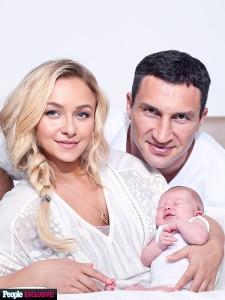 Первое фото Хайден Панеттьери и Владимир Кличко с новорожденной дочкой - фото