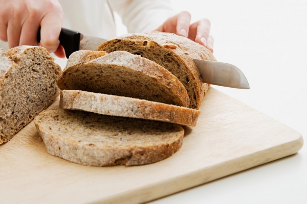 Цельнозерновой хлеб - фото