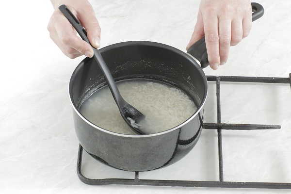 Приготовление каши - варка риса - фото