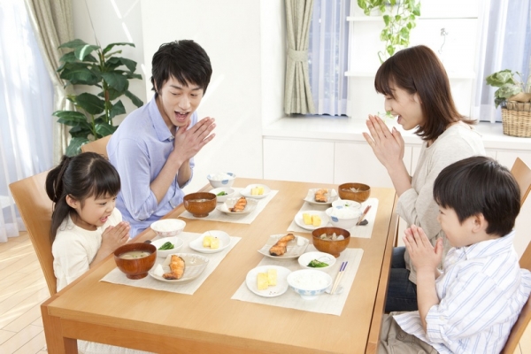 Японская семья - фото