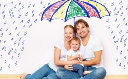 Семья под зонтом