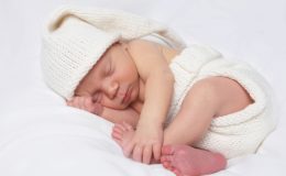 новорожденный, желтуха у новорожденного, новорожденный теряет в весе, родничок, новорожденный ребенок постоянно срыгивает часто, набухли железы у новорожденного