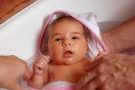 Рефлекс Моро у новорожденных: норма или патология? Проверьте кроху