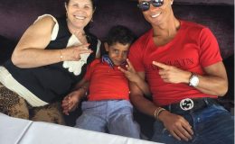 Криштиану Роналду с сыном и мамой