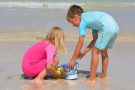 Отдых с ребенком — советы педиатра о пляжной одежде для малыша
