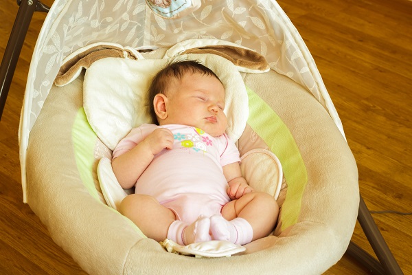 Новорожденный спит - фото