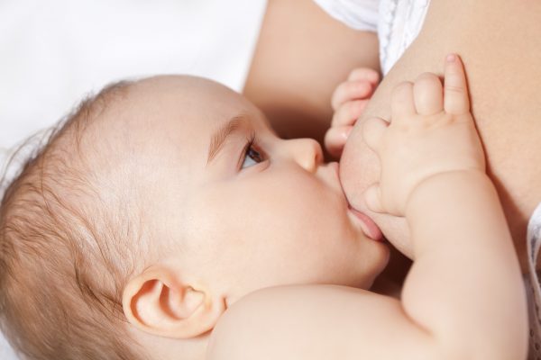 смешанное вскармливание младенцев и грудное молоко