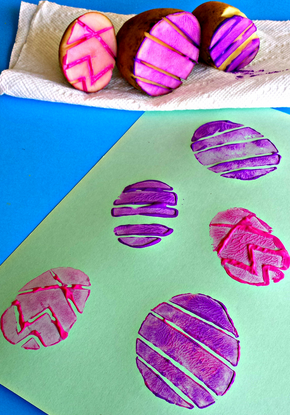 http://www.craftymorning.com/wp-content/uploads/2014/03/potato-stamping-craft-for-kids.png