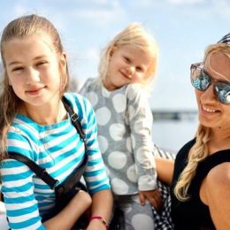 Ольга Горбачева с дочками