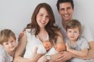 Двойное счастье: 2 австралийские женщины родили по 2 пары близнецов