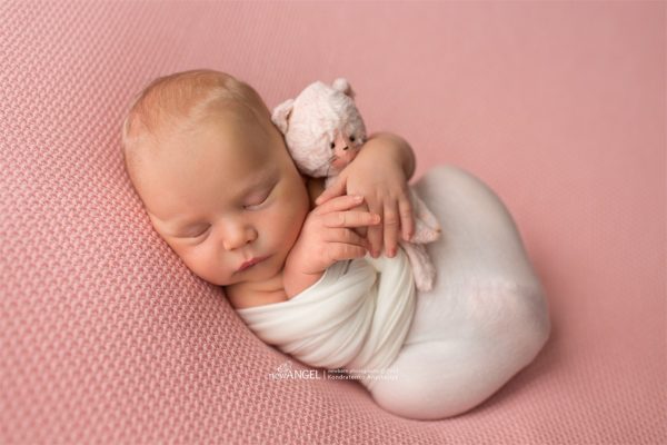 Фотосессия новорожденного: за что мы платим фотографу. Откровенно от мамы троих
