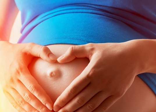 месячные во время беременности, беременность менструация