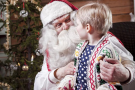Что делать, если ребенок боится Деда Мороза: 5 советов
