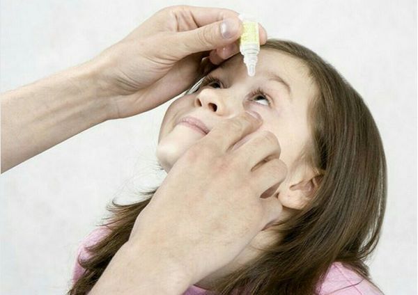 Алергія на очах у дитини