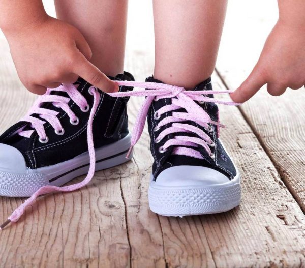 детская обувь, как завязать шнурки, как зашнуровать шнурки, способы завязывания шнурков, як зав’язати шнурки, как научить ребенка завязывать шнурки, как научить ребенка самостоятельности