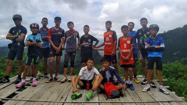 Тайланд, футбольная команда, спасение