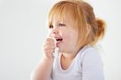Нічний кашель у дитини: як лікувати правильно