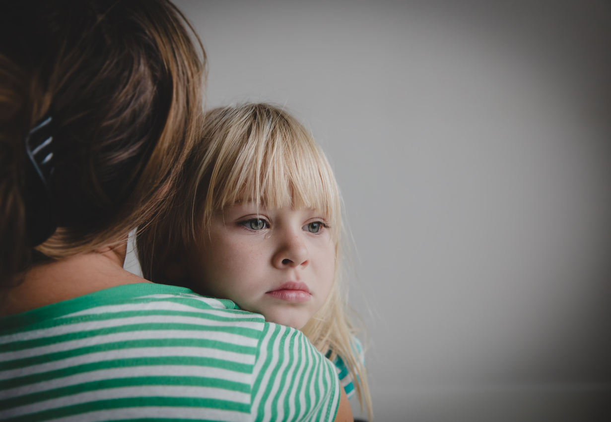 Как правильно просить прощения у ребенка: подходящие фразы от психолога