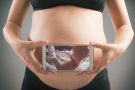 Ученые доказали, что беременность заразительна