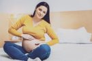 Менструация во время беременности: опасно ли это?