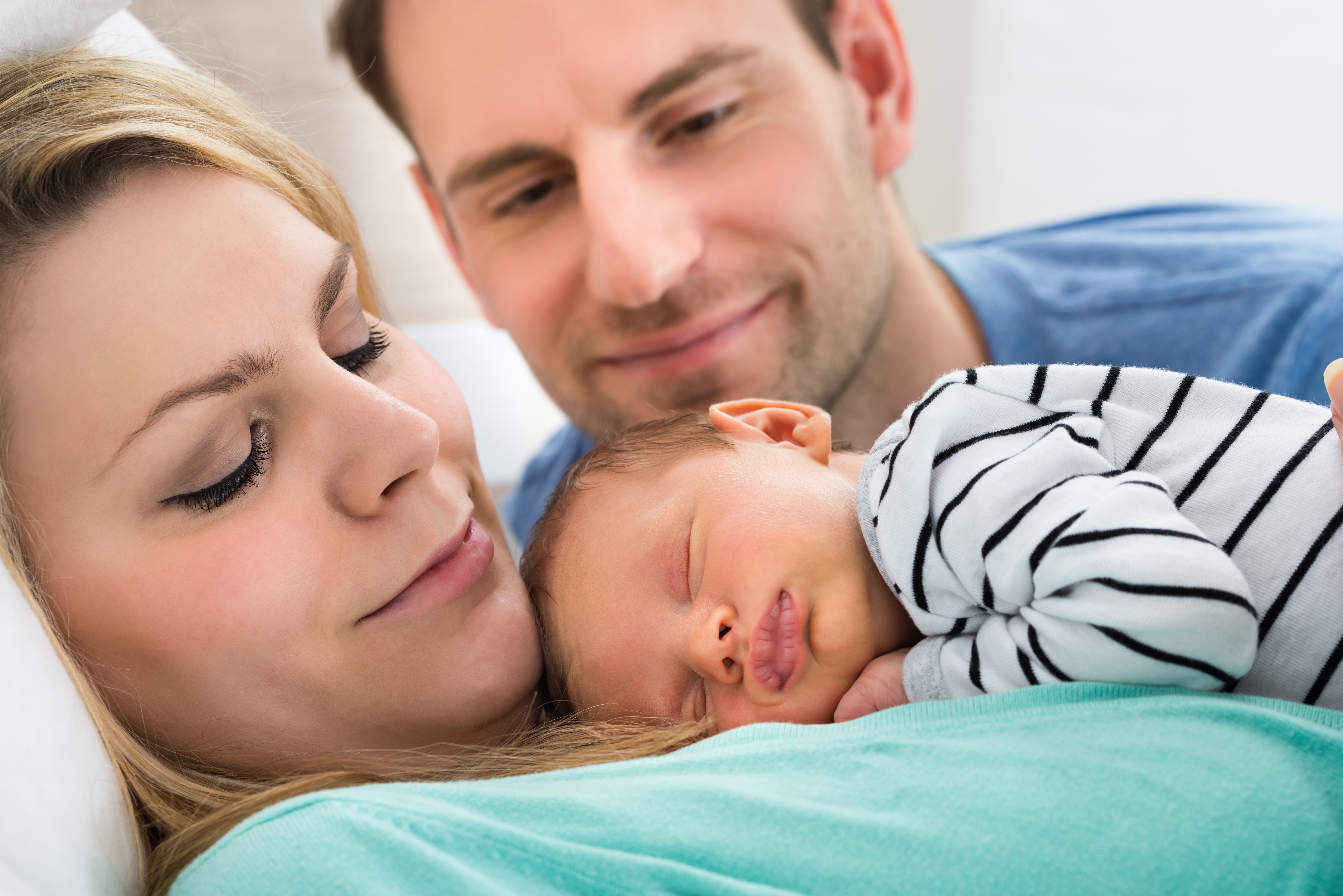 догляд за новонародженим, годування грудьми, шкіра малюка