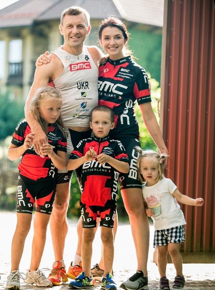Валентина Хамайко с мужем и детьми