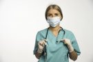 Ученые назвали симптом, который поможет отличить грипп от коронавируса