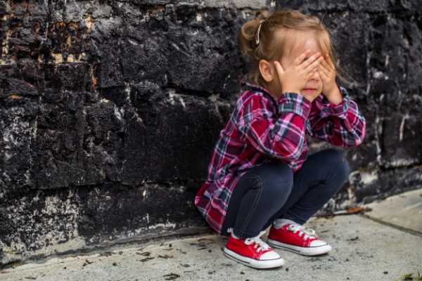 Как защитить ребенка от жестокого обращения