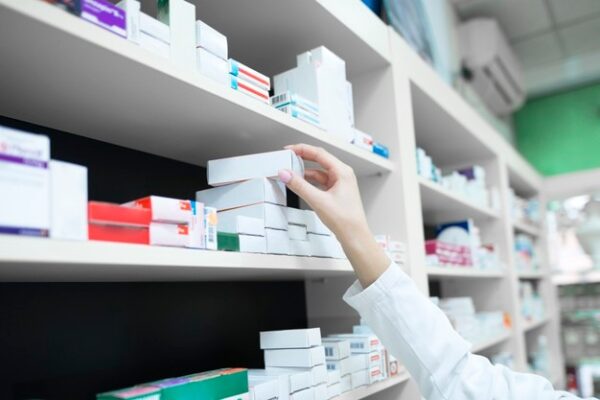 Неефективні ліки: як не витрачати зайві кошти в аптеці