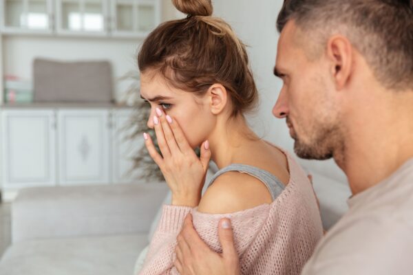 жінка чоловік сім'я Синдром річниці: як емоційно впоратися?